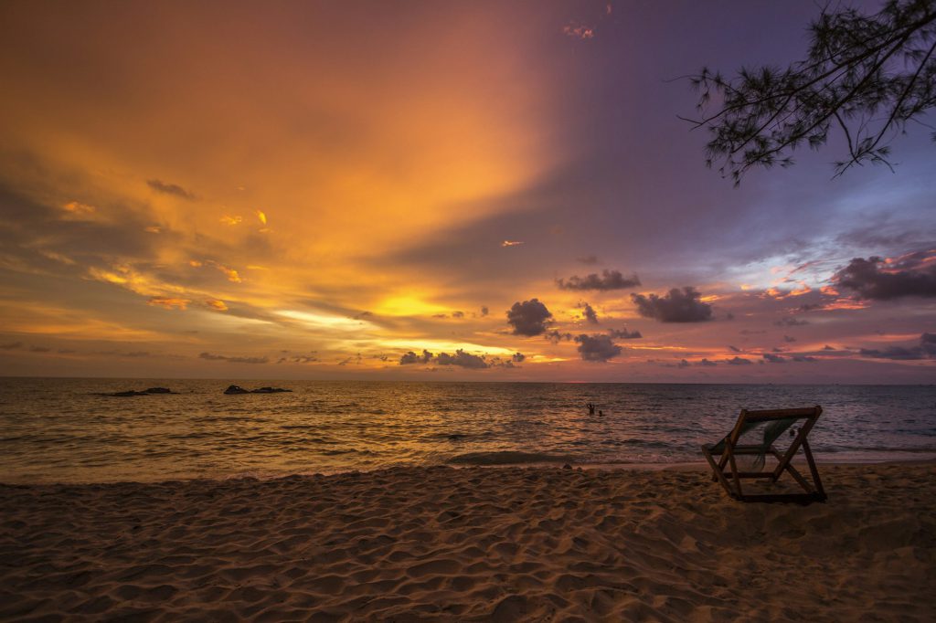 Golden Hour on the Gulf: Timing Beach Photos – Tampa photographer