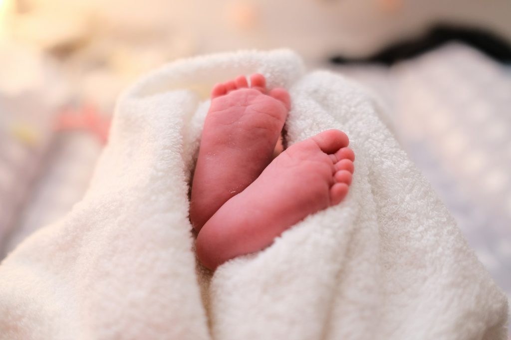 What to Expect at a Newborn Session – Tampa photographer